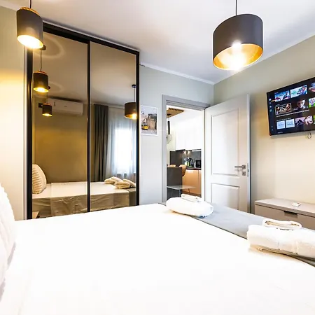Riverfront Panorama - Emerald 2br, Piata Unirii Appartement Boekarest