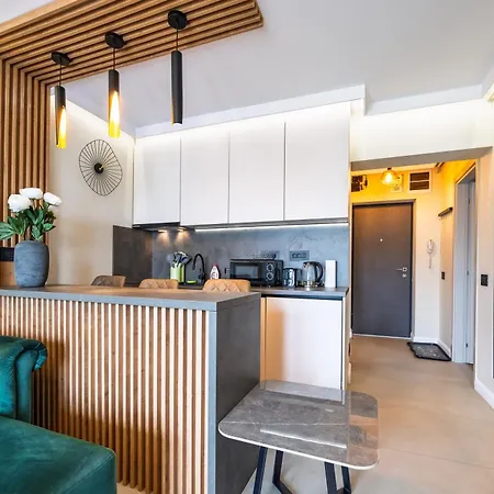 Riverfront Panorama - Emerald 2br, Piata Unirii *