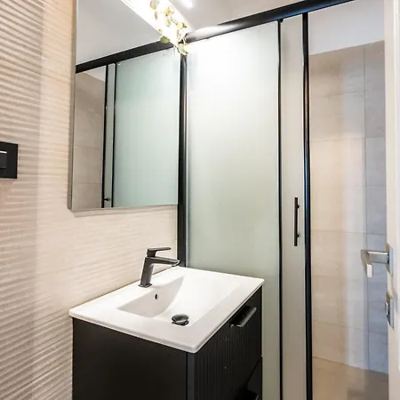 Riverfront Panorama - Emerald 2br, Piata Unirii Appartement Boekarest